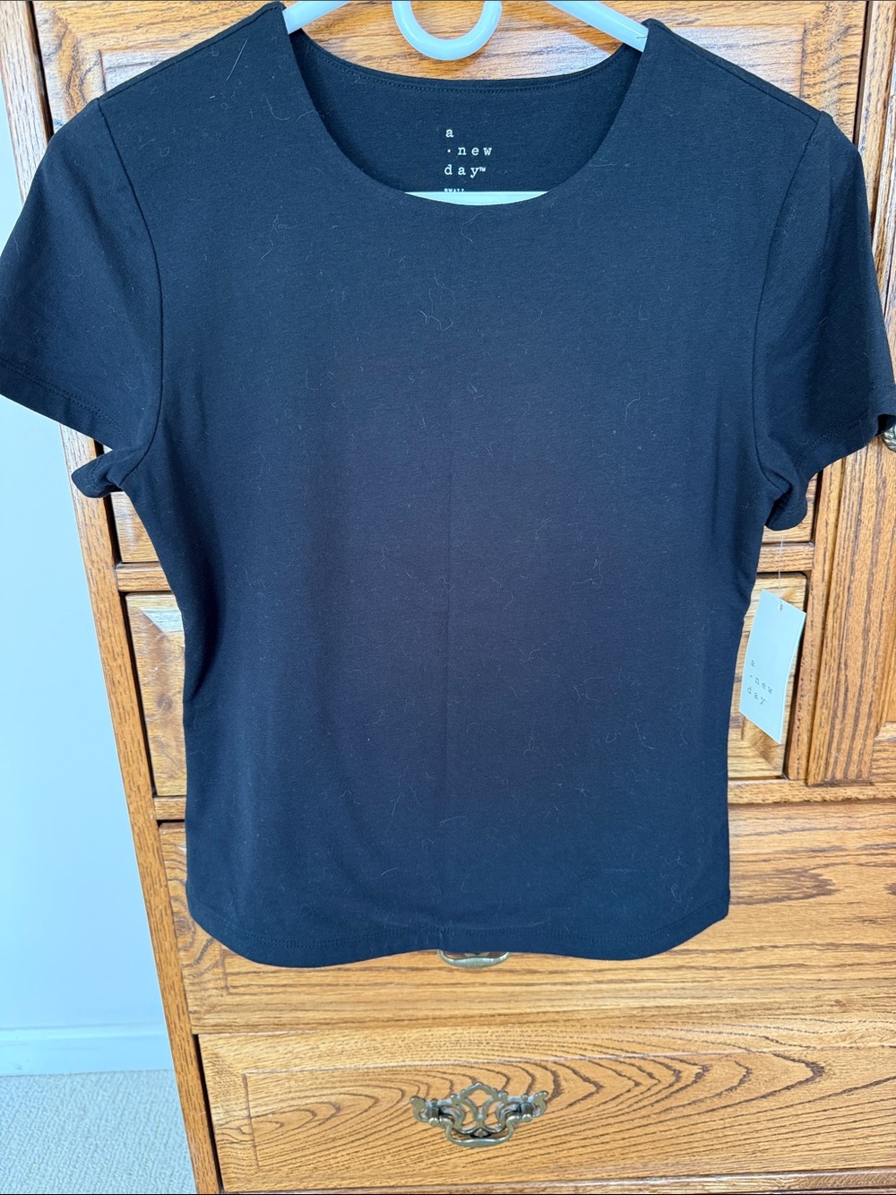 A New Day black fitted tee shirt. Size small NWT